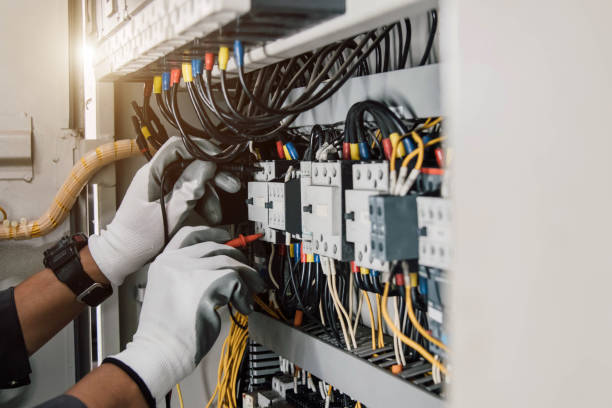 Best Licensed Electrician  in Fayette, MO